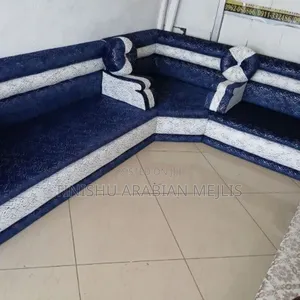 Tinishu Mejlis Arabi