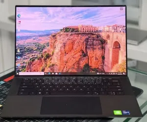 New Laptop Dell Precision 5560 16GB Intel Core i9 SSD 512GB