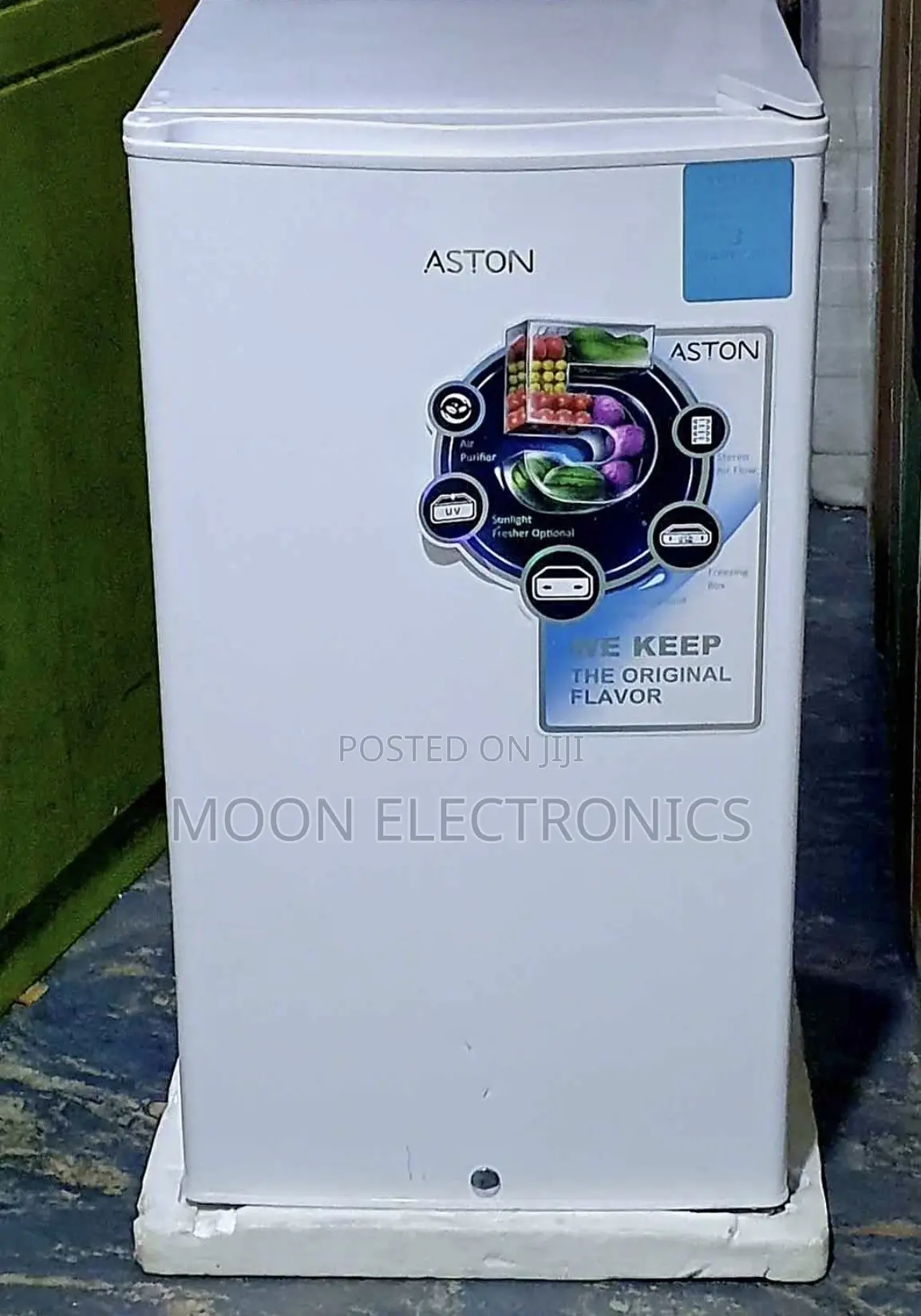 Aston Refrigerator 120