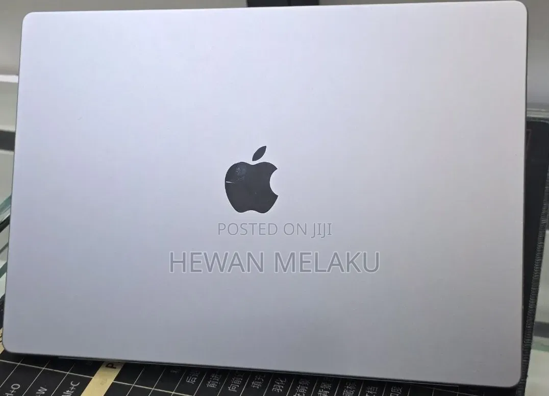 New Laptop Apple MacBook Pro 2021 M1 32GB Apple M1 Max SSD 1T