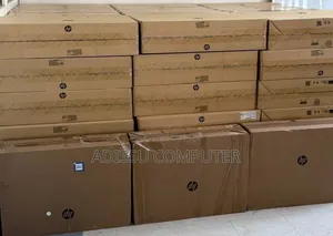 New HP 200 G4 22 All-in-One 8GB Intel Core i5 SSD 512GB