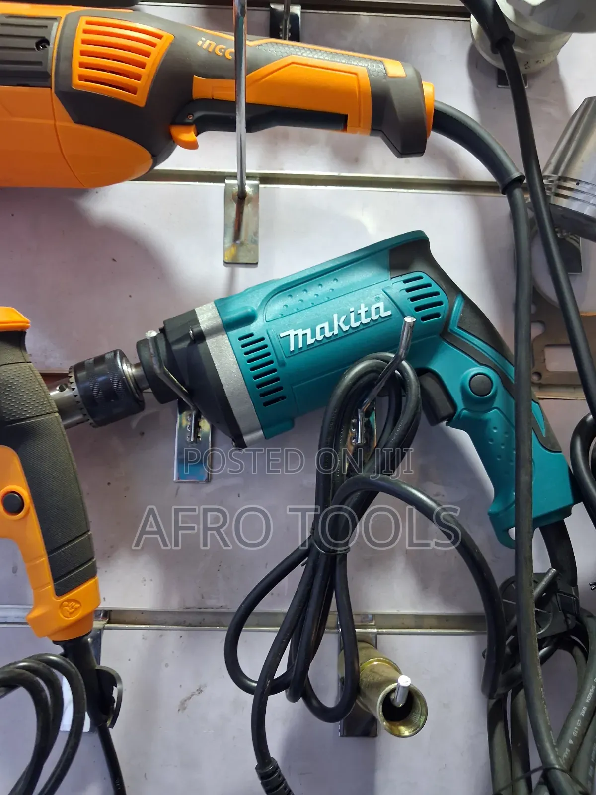Makita 710W Electrical Drill