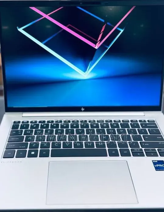 New Laptop HP EliteBook 840 G10 16GB Intel Core i7 SSD 512GB