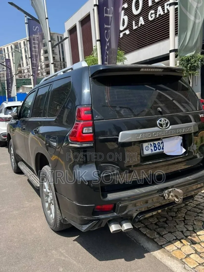 Toyota Land Cruiser 2020 Black