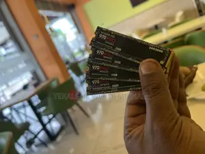 Samsung 512 SSD