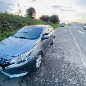 Mitsubishi Attrage 2021 Gray