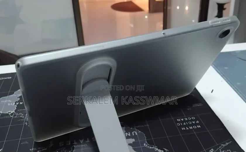 New Lenovo Tab 128 GB Gray