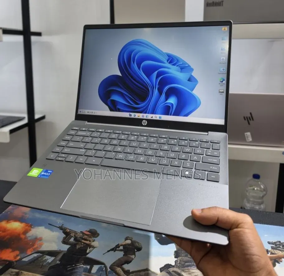 New Laptop HP Pavilion 10 16GB Intel Core i5 SSD 512GB