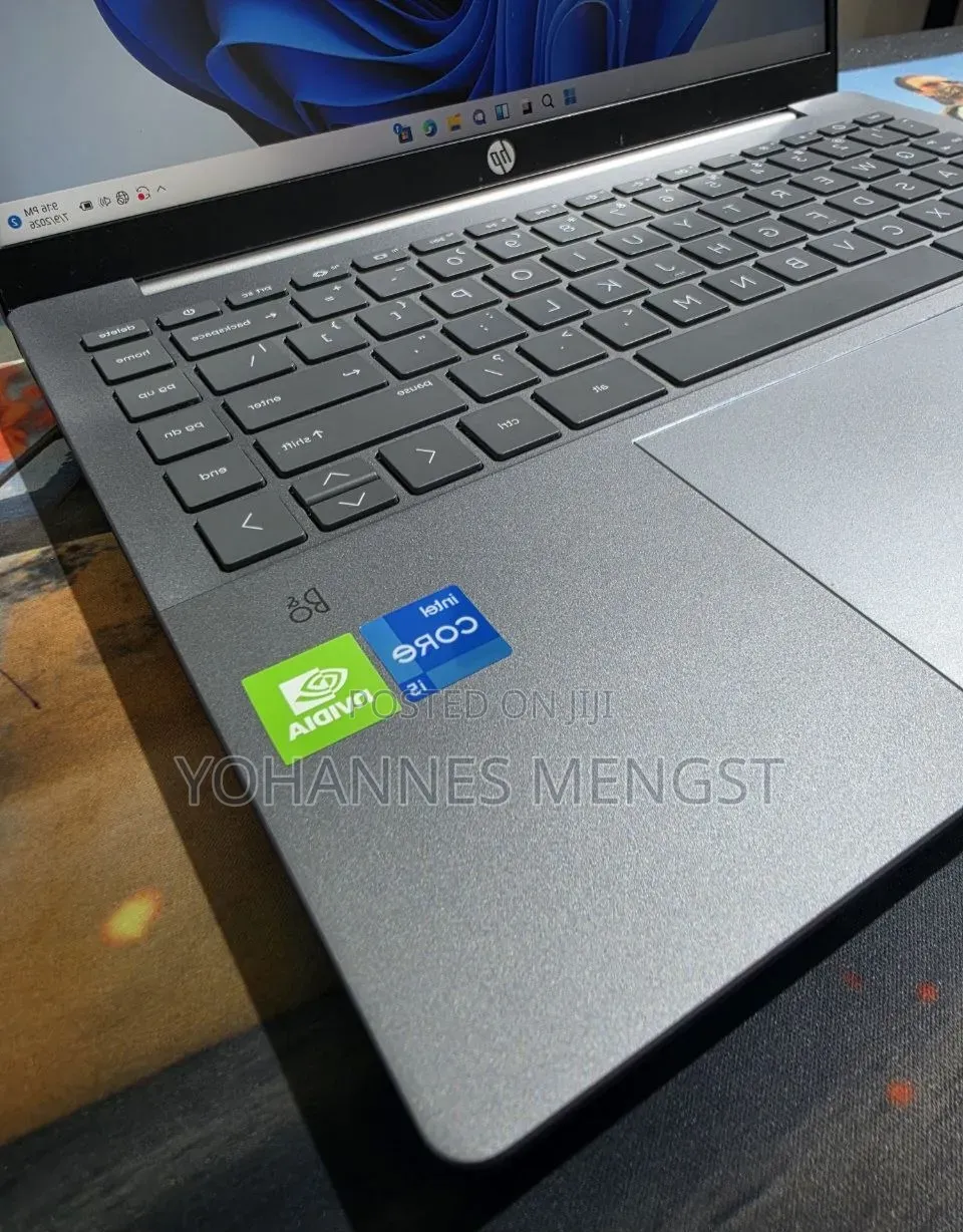 New Laptop HP Pavilion 10 16GB Intel Core i5 SSD 512GB
