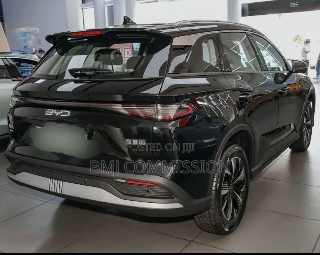 BYD Sealion 05 DM-i 2025 Black