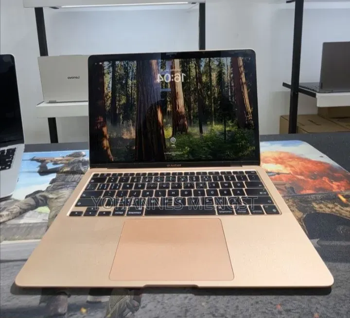 New Laptop Apple MacBook Air 8GB Apple M1 SSD 256GB