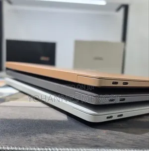New Laptop Apple MacBook Air 8GB Apple M1 SSD 256GB