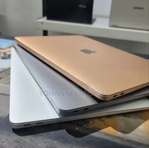 New Laptop Apple MacBook Air 8GB Apple M1 SSD 256GB