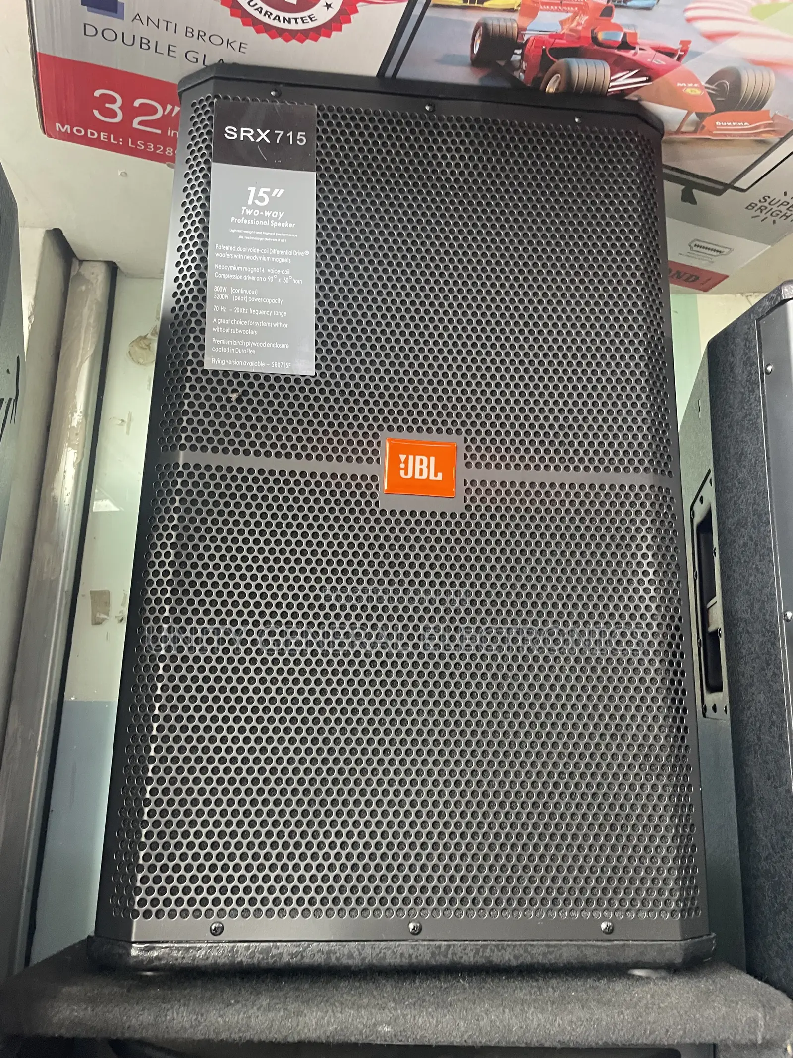 JBL Midi Speaker
