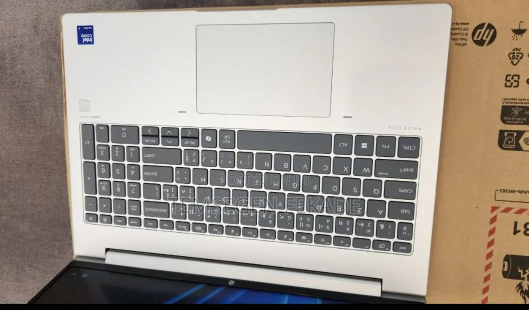 New Laptop HP ProBook 460 G11 16GB Intel Core Ultra 7 SSD 512GB
