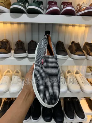 የወንድ ዘናጭ ጫማዎች