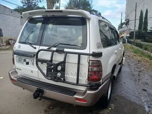 Toyota Land Cruiser 2005