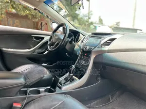 Hyundai Avante 2015 Silver