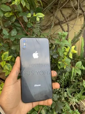 Apple iPhone XS Max 64 GB Black