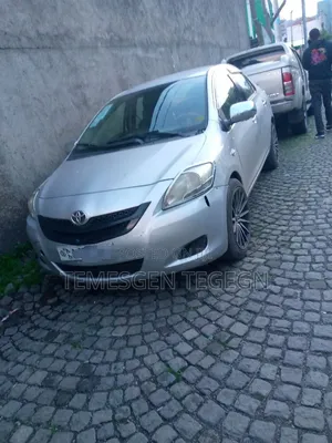 Toyota Belta 2008 Silver