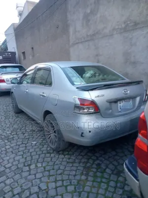 Toyota Belta 2008 Silver