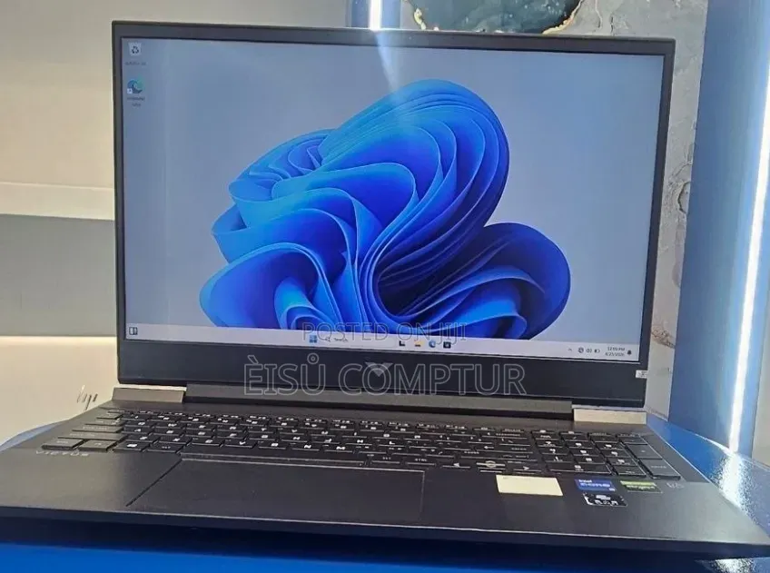 New Laptop HP Victus 16 16GB Intel Core i5 SSD 512GB