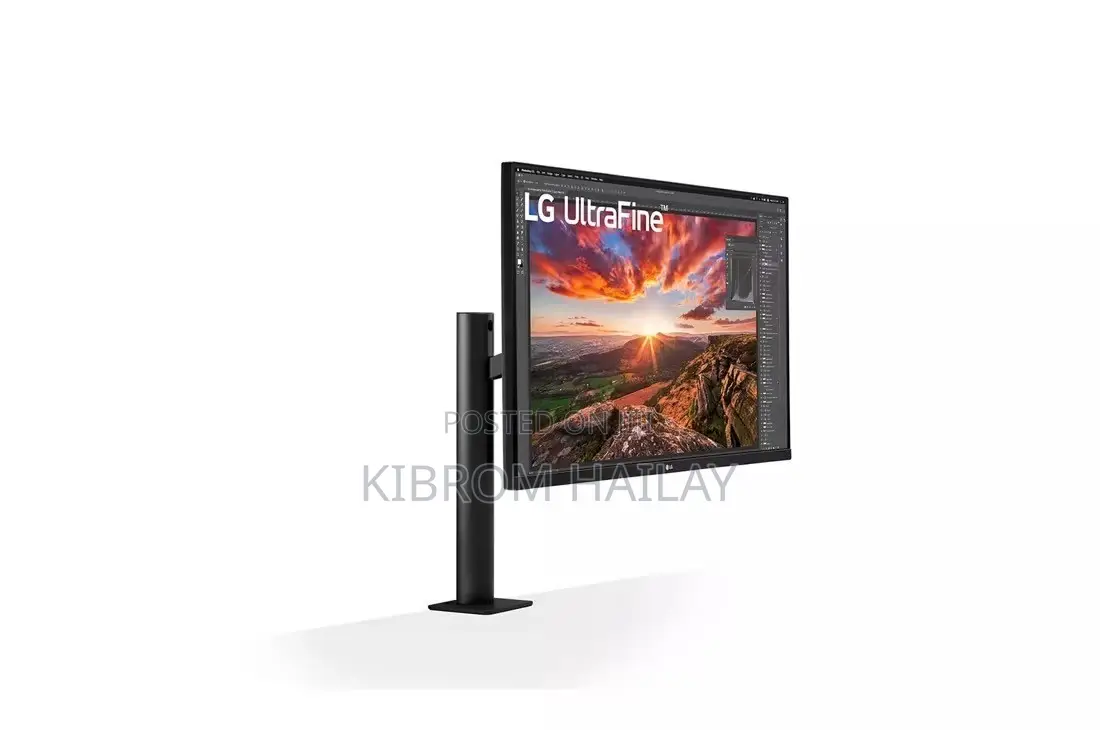 LG UltraFine 32UN880 Monitor