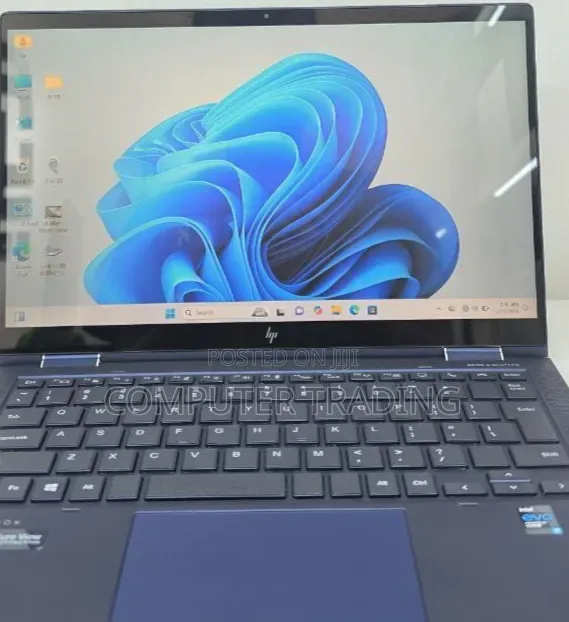 New Laptop HP Dragonfly G2 16GB Intel Core i7 SSD 512GB