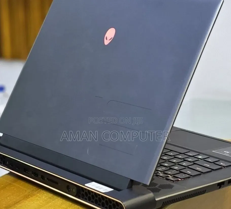 New Laptop Alienware X16 r1 16GB Intel Core i9 SSD 1T