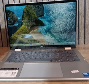 New Laptop HP OmniBook 5 14" 16GB Intel Core 7 SSD 512GB