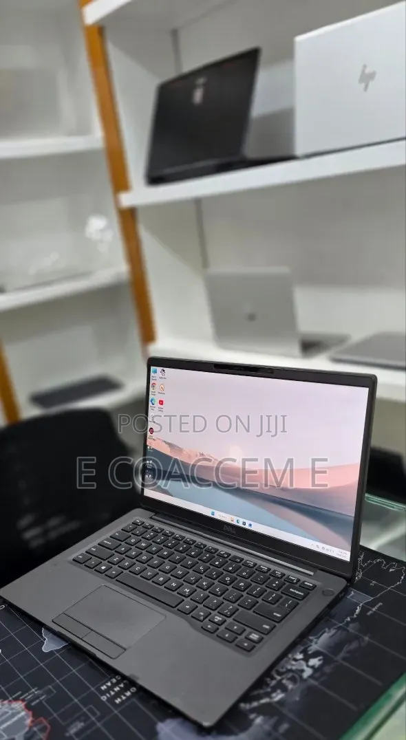 New Laptop Dell Latitude 7400 8GB Intel Core i7 SSD 512GB