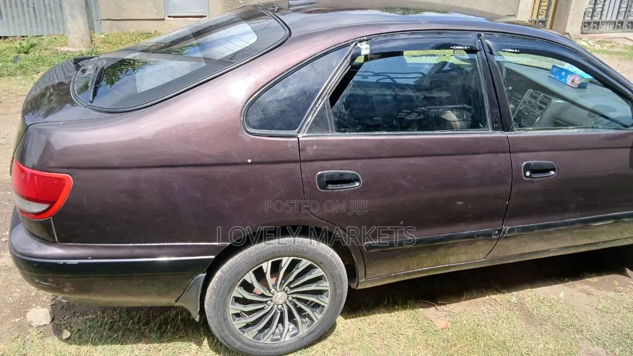 Toyota Carina E 1997 Burgundy
