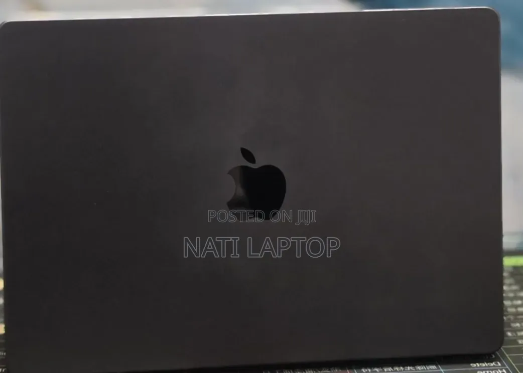 New Laptop Apple MacBook Pro 2024 M4 16GB Apple M4 Pro SSD 512GB