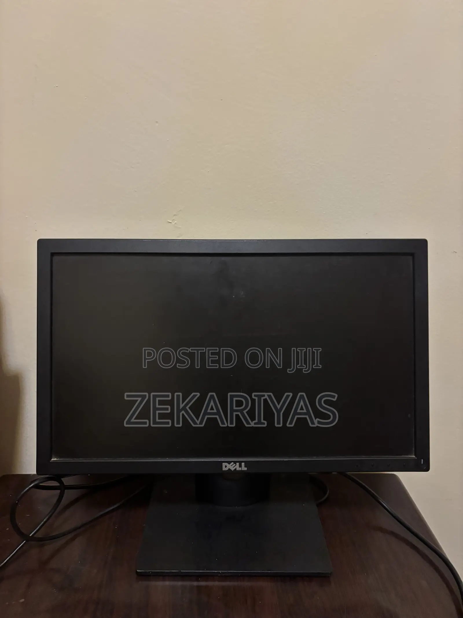 Dell E1916HV (An 18.5-Inch LED Monitor)