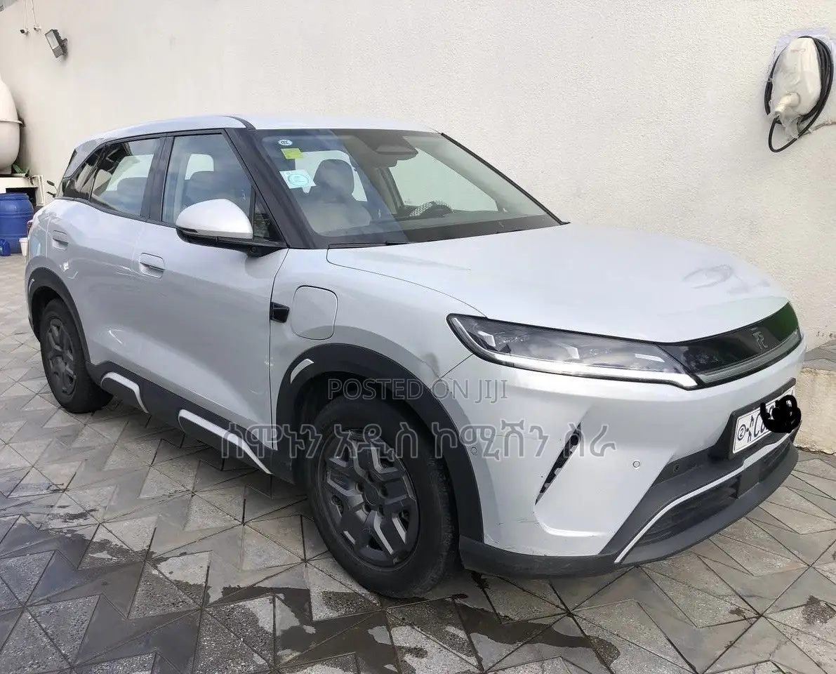 BYD Yuan Up 2025 Gray