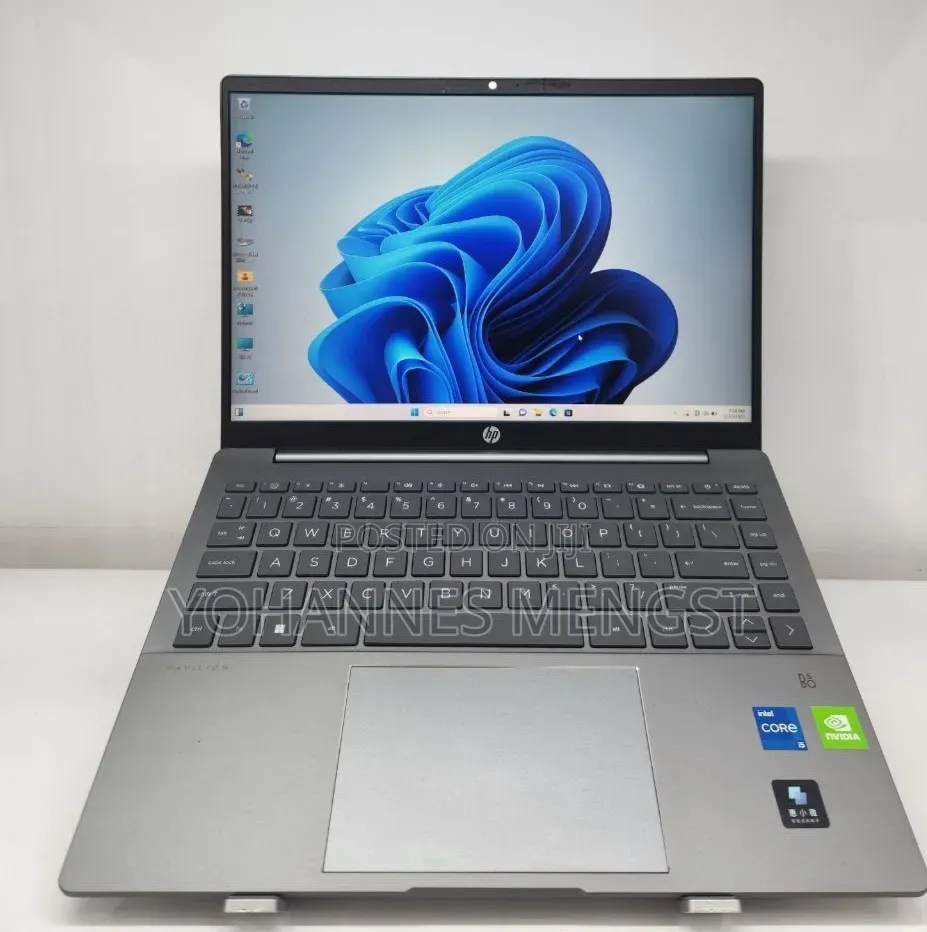 New Laptop HP Pavilion 10 16GB Intel Core i5 SSD 512GB