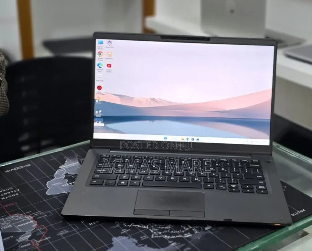 New Laptop Dell Inspiron 14 7400 8GB Intel Core i7 SSD 512GB