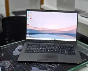 New Laptop Dell Inspiron 14 7400 8GB Intel Core i7 SSD 512GB