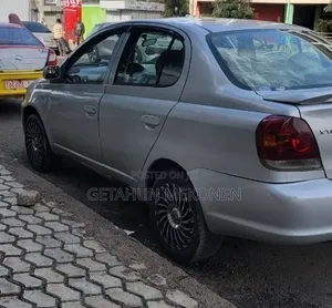 Toyota Platz 2025 Silver