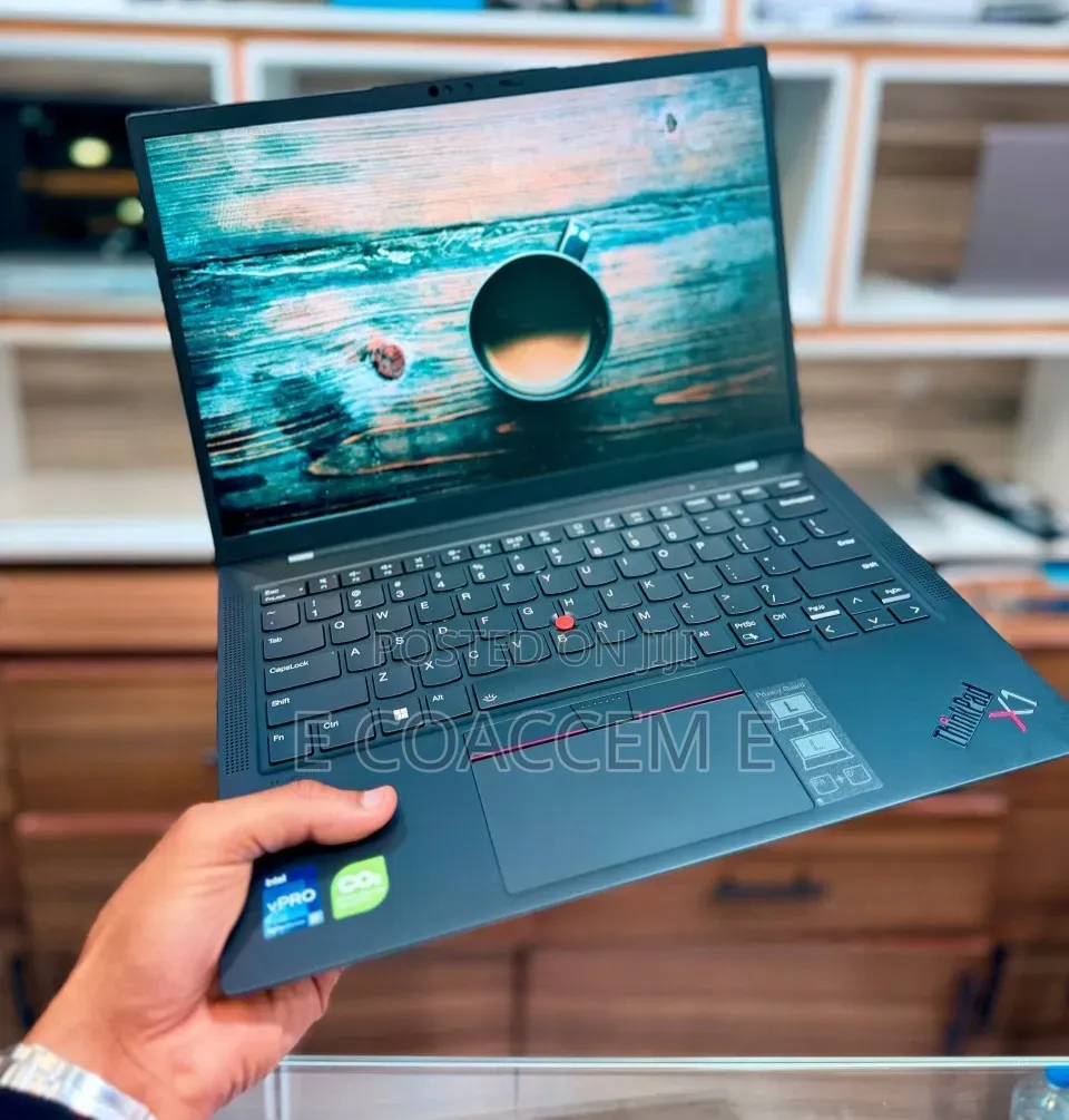 New Laptop Lenovo 16GB Intel Core i7 SSD 512GB