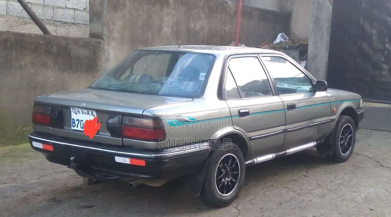 Toyota Corolla 1991 Gray