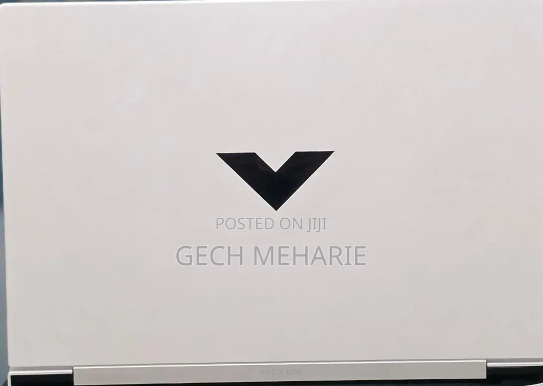 New Laptop HP Victus 16 16GB AMD Ryzen 7 SSD 1T