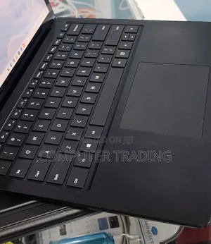 New Laptop Microsoft Surface Laptop 3 8GB Intel Core i5 SSD 256GB