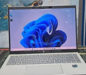 New Laptop HP Pavilion 13 16GB Intel Core 7 SSD 1T