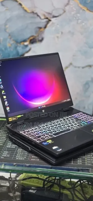 New Laptop Acer Predator Helios Neo 16 16GB Intel Core i7 SSD 512GB
