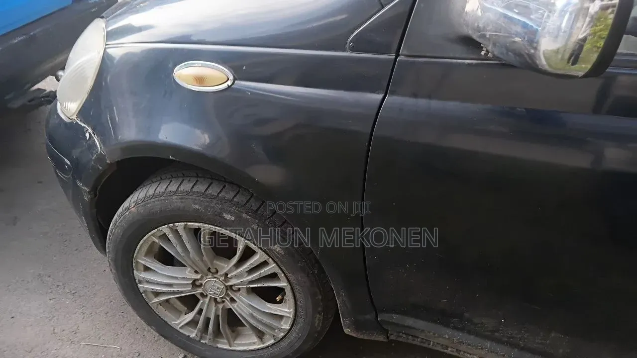 Toyota Vitz 2004 Black