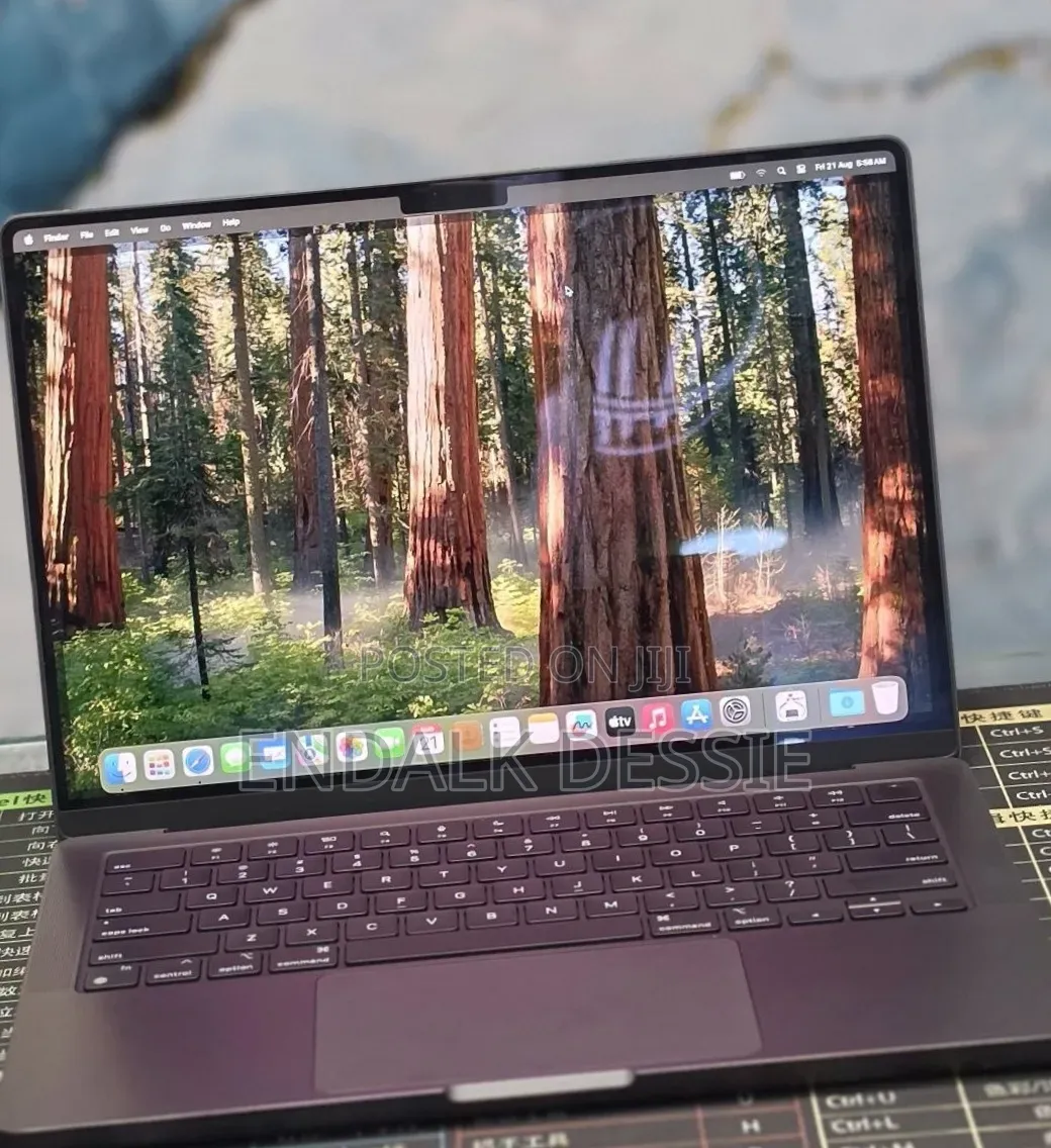 New Laptop Apple MacBook Pro 2024 M4 16GB Apple M4 Pro SSD 512GB
