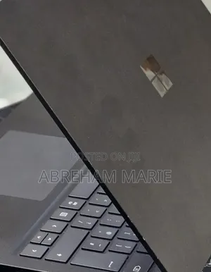 New Laptop Microsoft Surface 16GB Intel Core i7 SSD 512GB