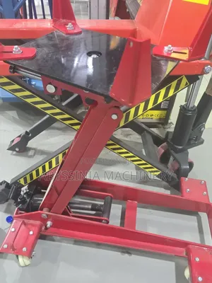 Hydraulic Motorcycle Lift Strong, Stable Practical