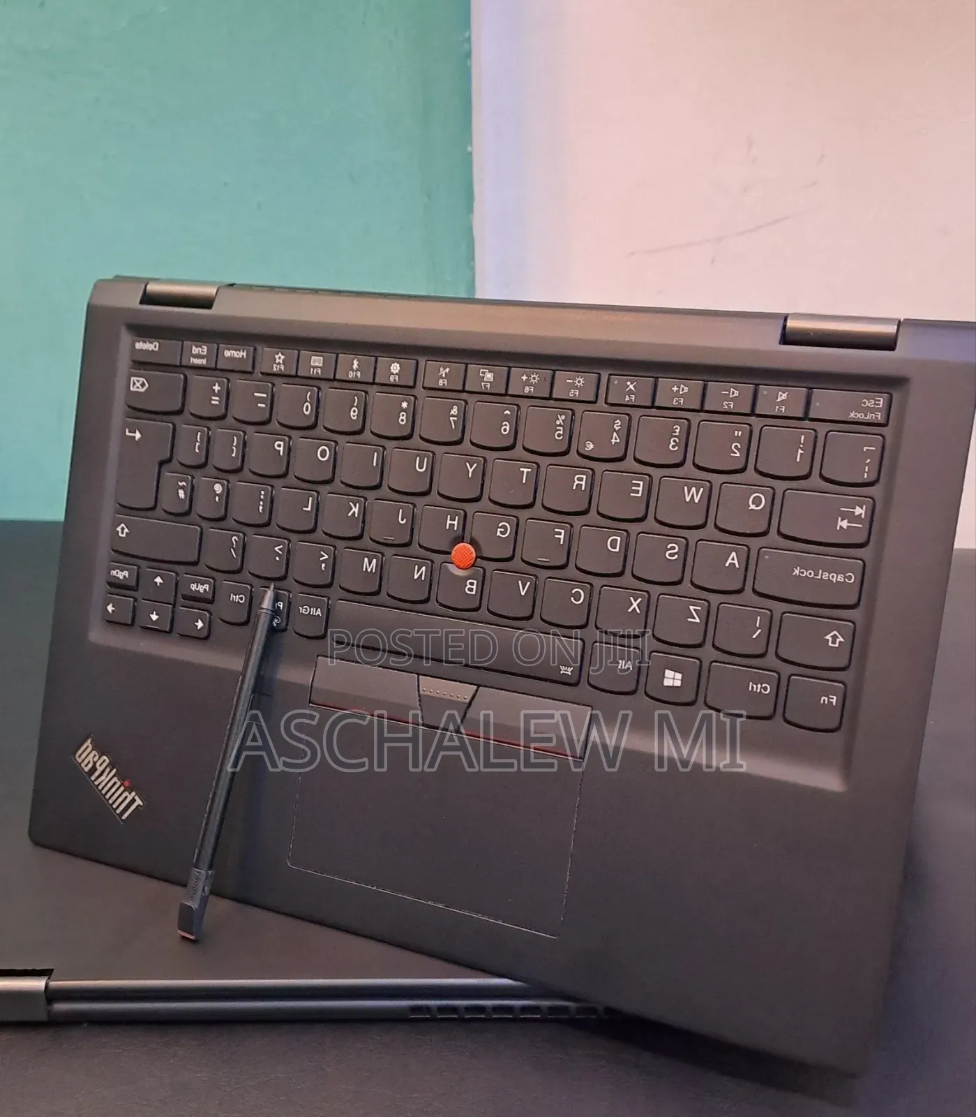 New Laptop Lenovo ThinkPad X390 Yoga 8GB Intel Core i5 SSD 256GB